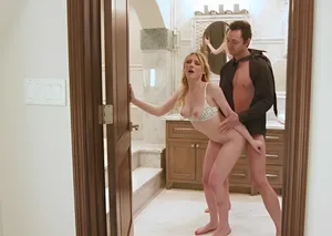 Nữ học sinh tham lam bị tống tình vì trộm cắp ở cửa cò tiện lợi